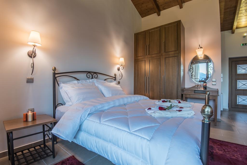 The View Village - Villas Suites & Spa Karpenisi Exterior photo